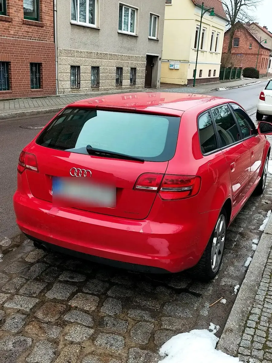 Gebraucht Audi A3 Ambiente 160 PS (117 kW) 2008 Rot Kleinwagen