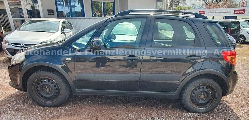 Usata Suzuki SX4 Comfort 107 CV (78 kW) 2007 Nero Berlina