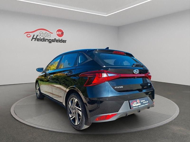 Gebraucht Hyundai i20 Trend 101 PS (74 kW) 2024 Schwarz Kleinwagen