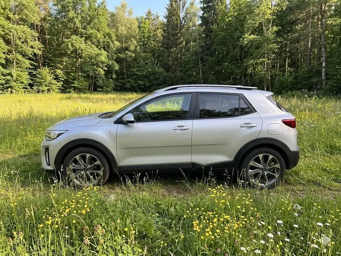 Gebraucht Kia Stonic 101 PS (74 kW) 2021 Silber SUV