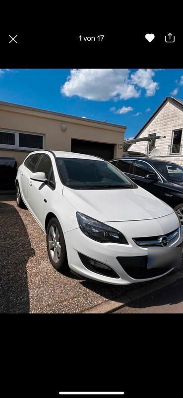 Weiß Gebraucht 2013 Opel Astra Kombi | 3.400 € (Guter Preis) - Bild 1/4
