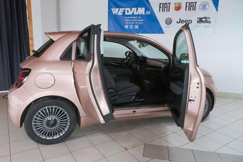 Gebraucht Fiat 500e Icon 86 kW (118 PS) 2022 Rose gold Limousine
