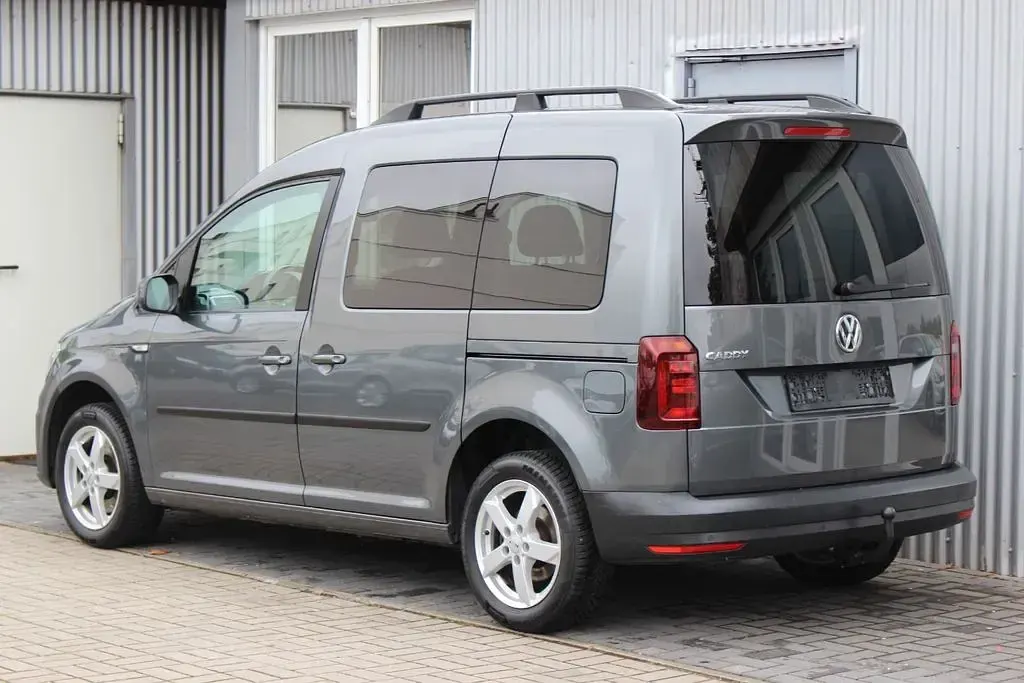 Gebraucht VW Caddy 150 PS (110 kW) 2018 Grau Van / Kleinbus