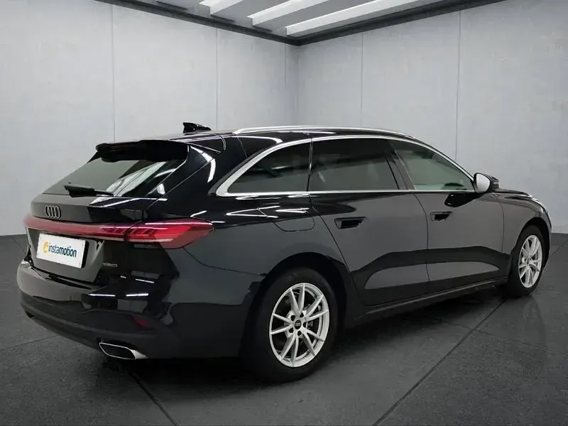Gebraucht Audi A5 204 PS (150 kW) 2025 Schwarz Kombi