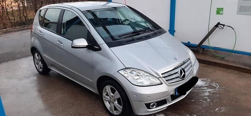 Usata Mercedes A180 2012 Argento Utilitaria