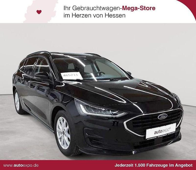 Schwarz Gebraucht 2022 Ford Focus Cool & Connect Limousine | 14.989 € (Superpreis) - Bild 1/4