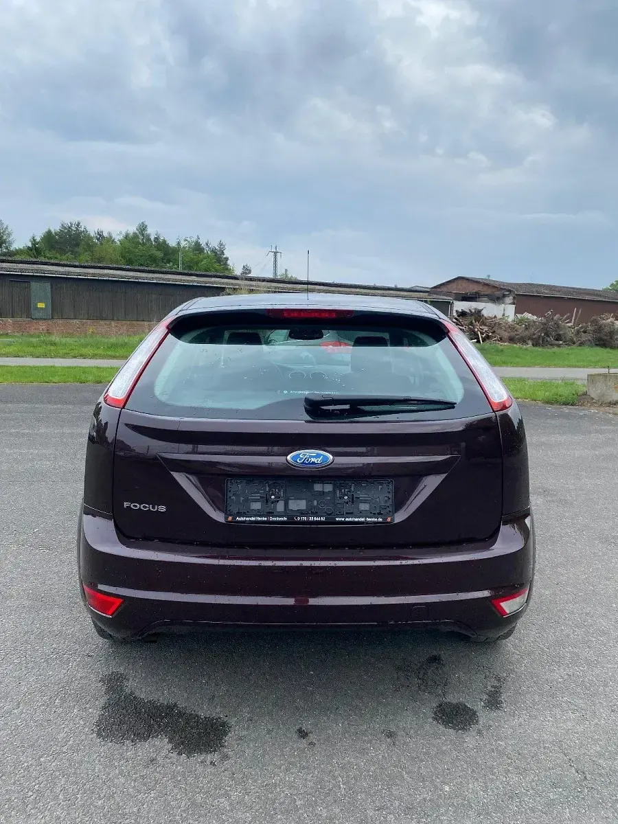 Gebraucht Ford Focus Style 101 PS (74 kW) 2008 Violet Limousine
