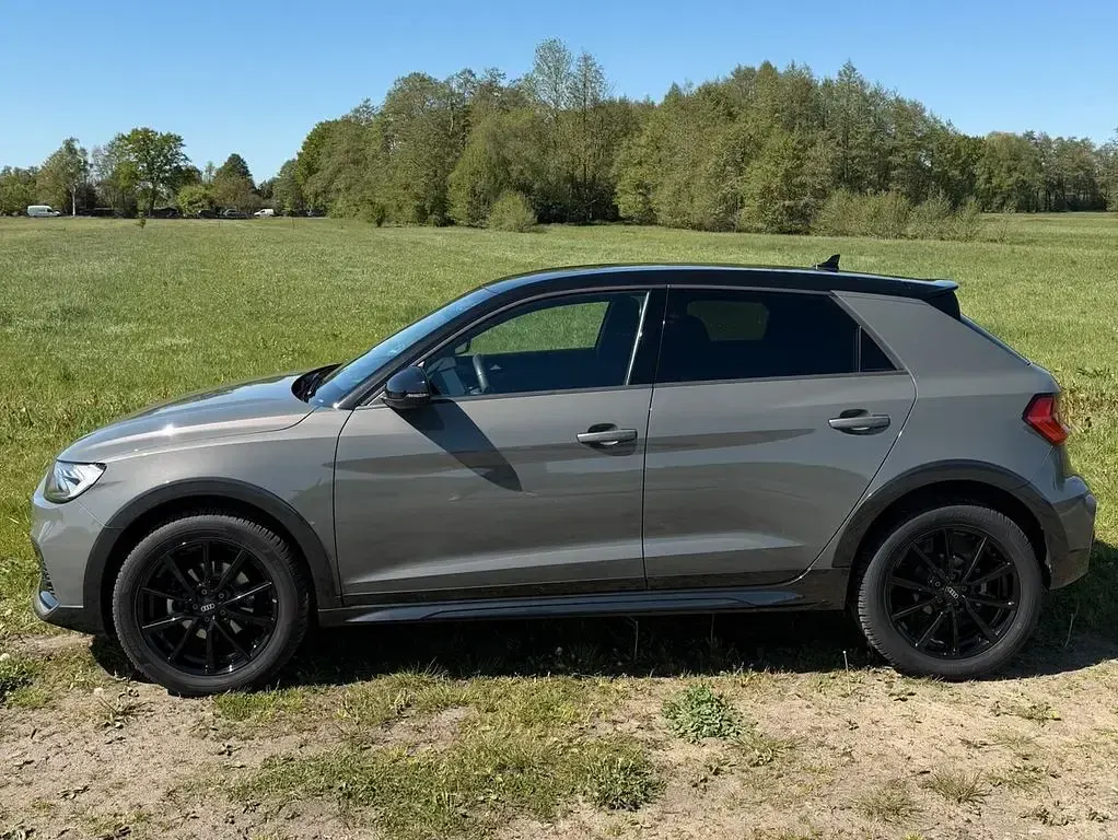Gebraucht Audi A1 S-Line 150 PS (110 kW) 2024 Grau SUV