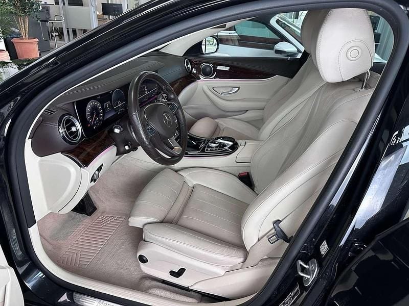 Gebraucht Mercedes E220 194 PS (142 kW) 2016 Schwarz Limousine