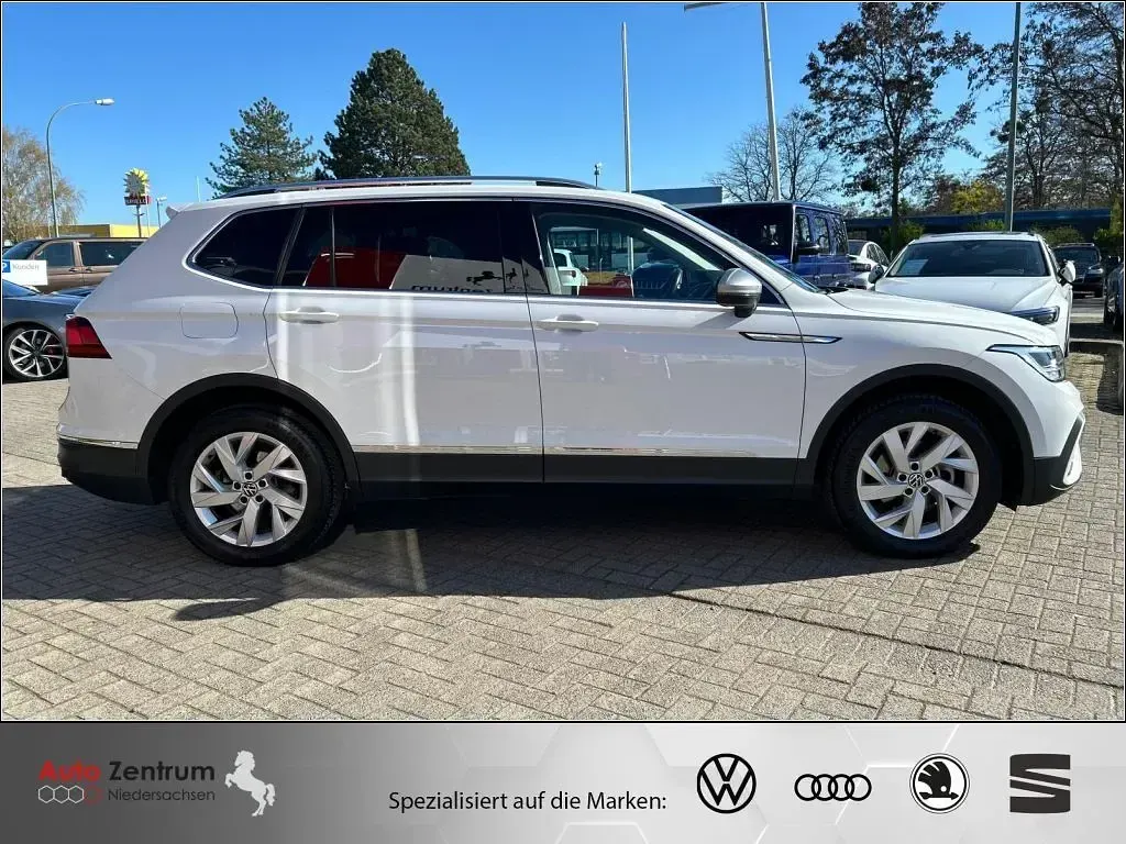Gebraucht VW Tiguan Allspace 150 PS (110 kW) 2023 Weiß SUV