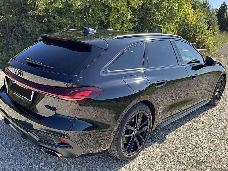 Gebraucht Audi A5 S-Line 150 PS (110 kW) 2025 Schwarz Kombi