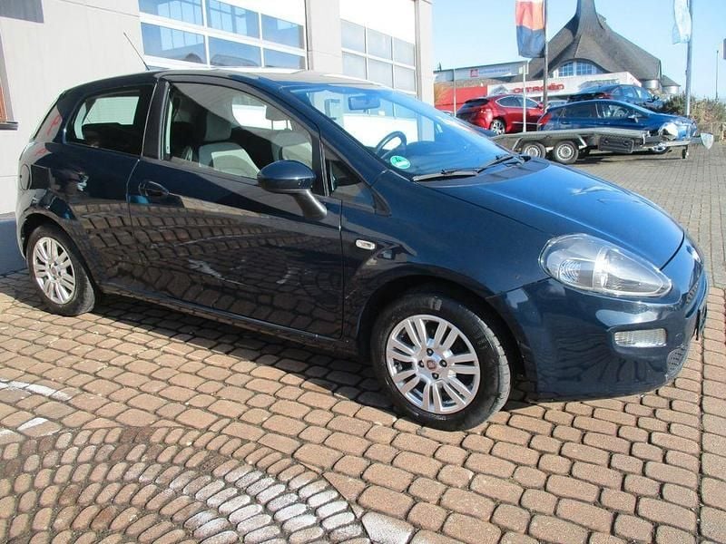 Gebraucht Fiat Punto More 69 PS (50 kW) 2012 Blau Kleinwagen