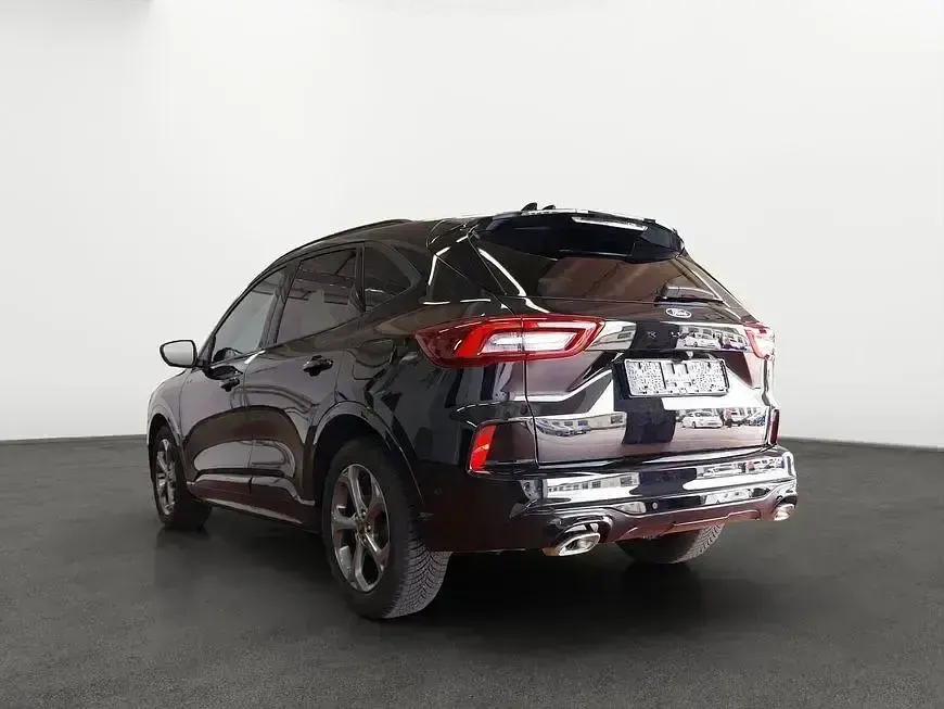 Gebraucht Ford Kuga ST-Line X 151 PS (111 kW) 2024 Schwarz SUV