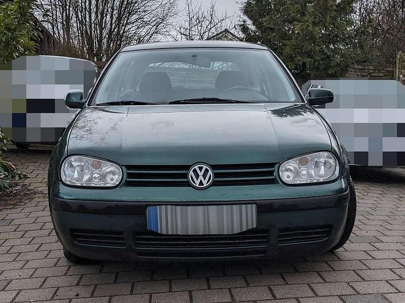 Grün Gebraucht 1998 VW Golf IV Basis Limousine | 500 € (Guter Preis) - Bild 1/4