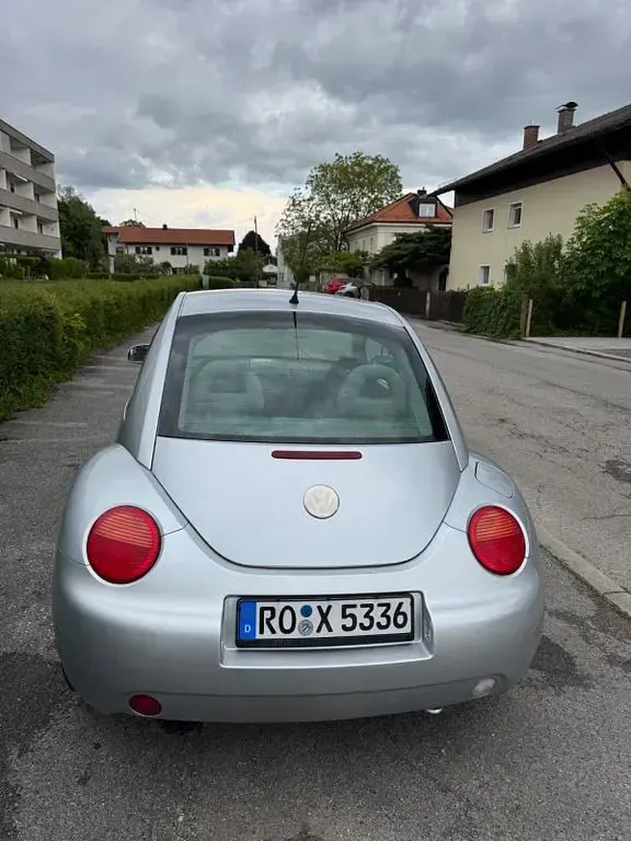 Gebraucht VW New Beetle 75 PS (55 kW) 2002 Silber Kleinwagen