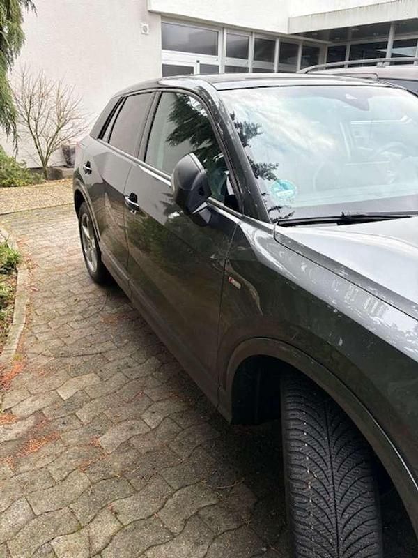 Gebraucht Audi Q2 S-Line 150 PS (110 kW) 2024 Grau SUV