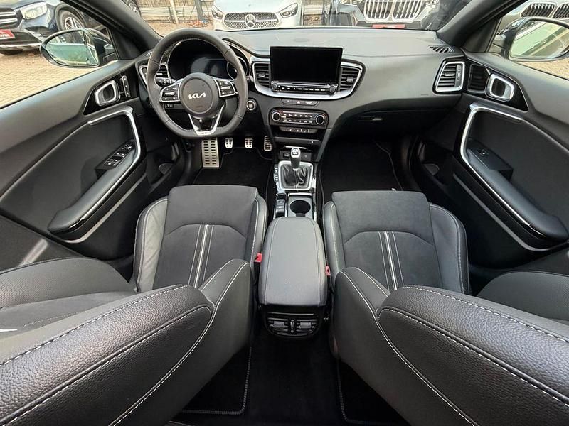 Gebraucht Kia ProCeed GT-Line 160 PS (117 kW) 2024 Experience green Coupé