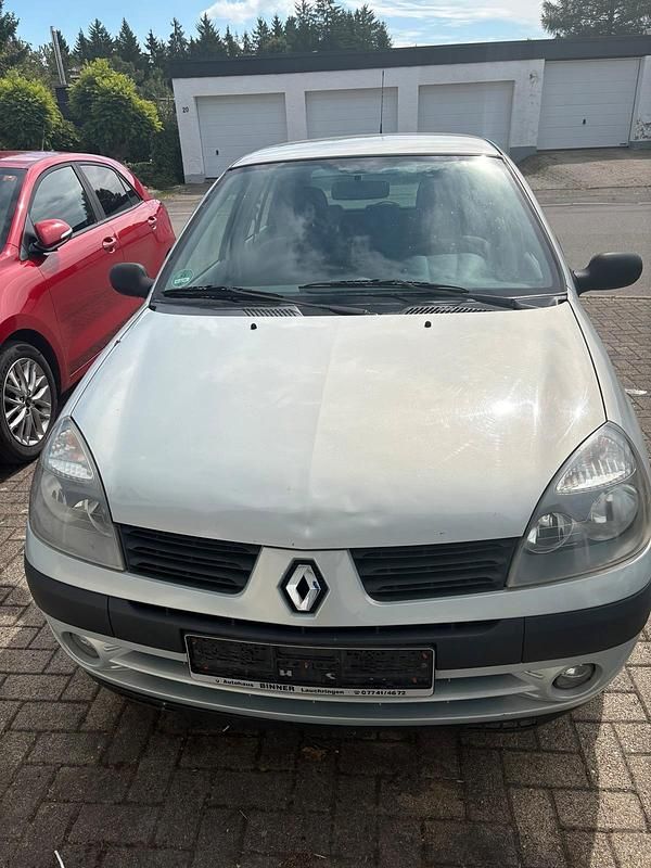 Silber Gebraucht 2004 Renault Clio II Kleinwagen | 1.300 € - Bild 1/4