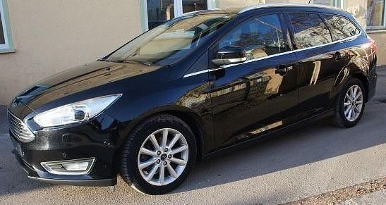 Gebraucht Ford Focus Titanium 125 PS (91 kW) 2015 Schwarz Kombi