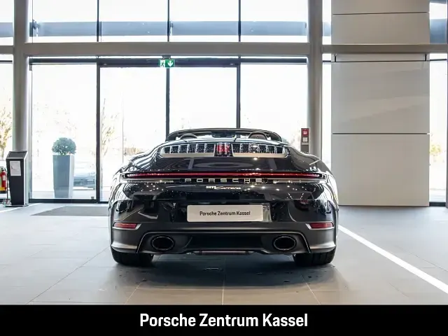 Gebraucht Porsche 911 Carrera Cabriolet 394 PS (289 kW) 2026 Schwarz Cabrio