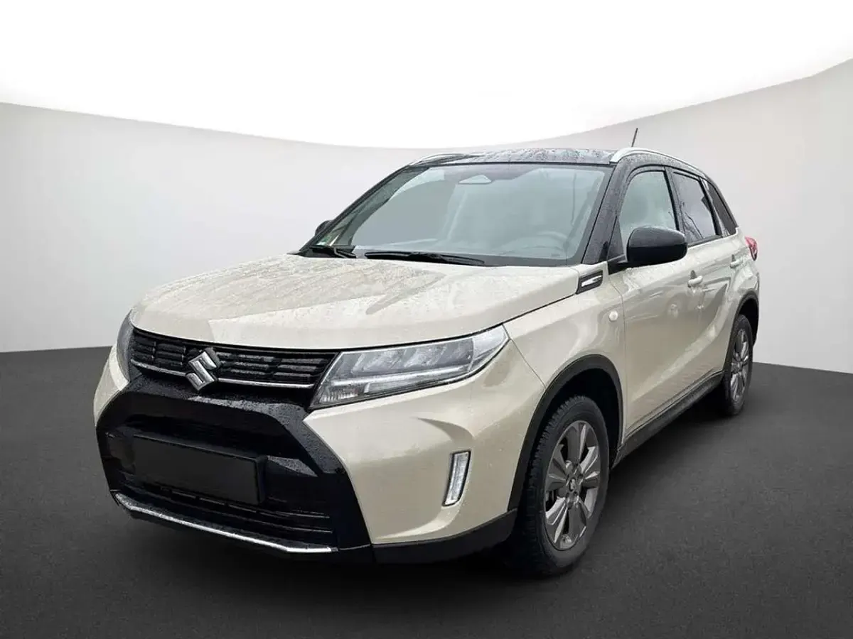 Gebraucht Suzuki Vitara Comfort 110 PS (80 kW) 2025 Savannah/cosmic blac SUV