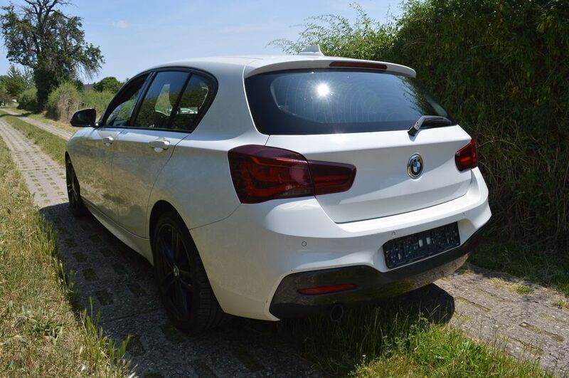 Weiß Gebraucht 2017 BMW 118 M Sport Kleinwagen | 10.900 € (Superpreis) - Bild 1/4