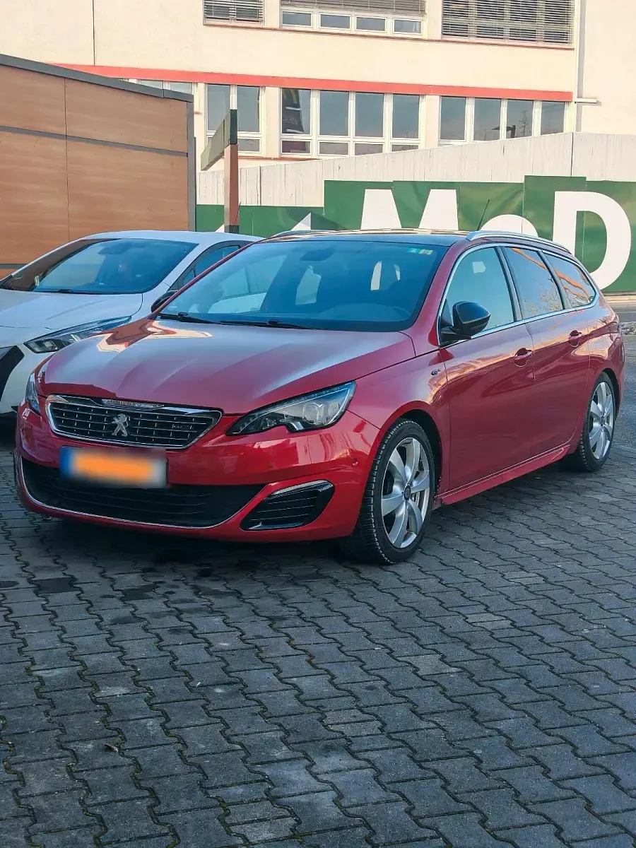 Gebraucht Peugeot 308 181 PS (133 kW) 2016 Rot Kombi