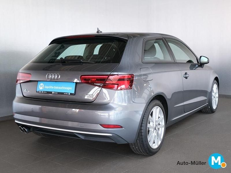 Gebraucht Audi A3 Sport 150 PS (110 kW) 2017 Grau Limousine