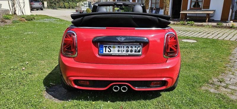 Używany Mini Cooper S Chili 192 KM (141 kW) 2020 Czerwony Hatchback