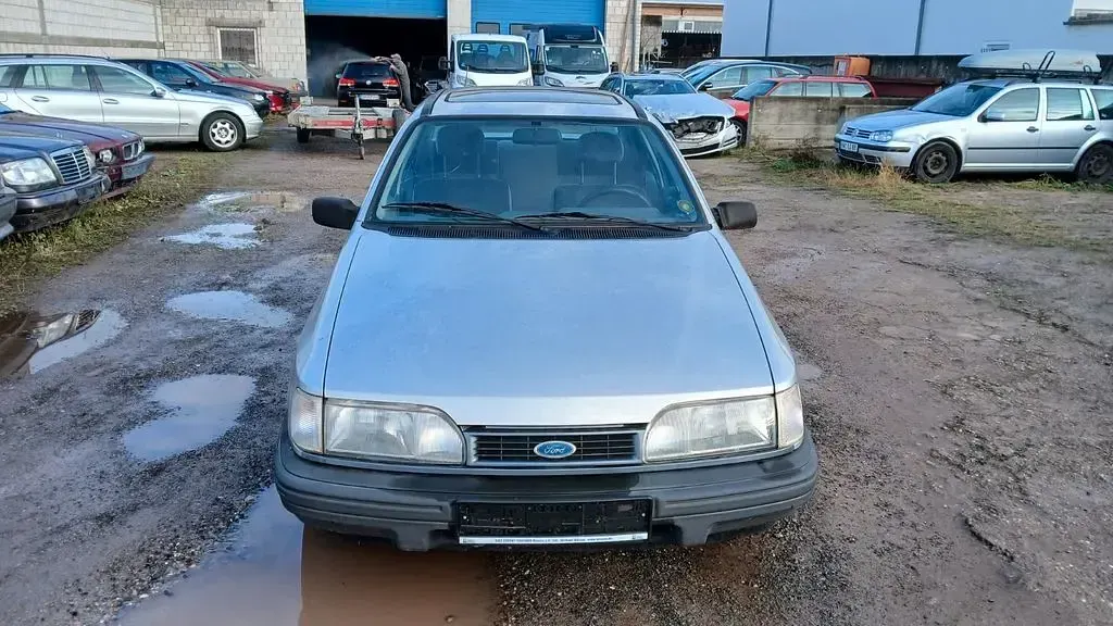 Gebraucht Ford Sierra 120 PS (88 kW) 1991 Silber Limousine