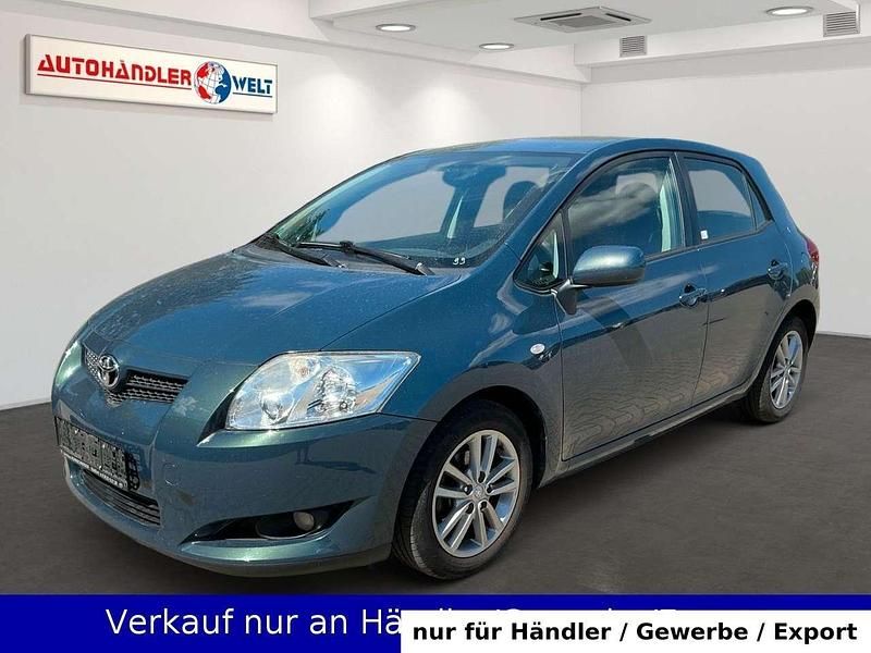 Blau Gebraucht 2010 Toyota Auris Life Limousine | 4.999 € (Fairer Preis) - Bild 1/3