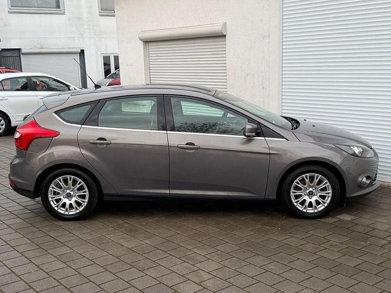 Gebraucht Ford Focus Titanium 150 PS (110 kW) 2011 Braun Limousine