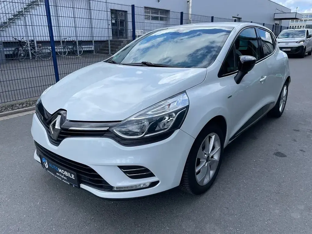 Gebraucht Renault Clio IV LIMITED 118 PS (86 kW) 2018 Weiß Limousine