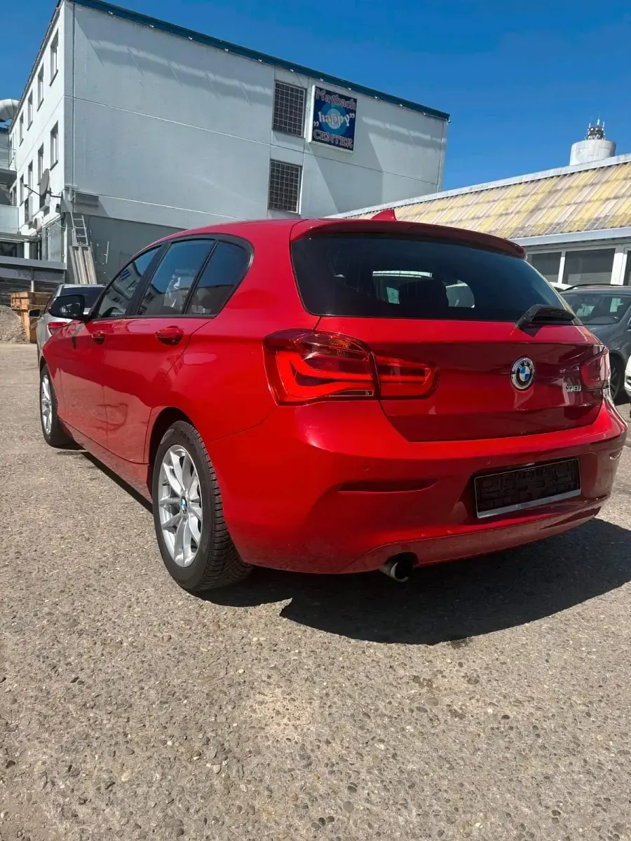Używany BMW 118 136 KM (100 kW) 2016 Czerwony Hatchback