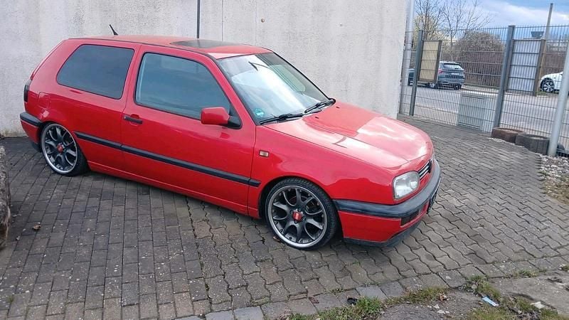 Gebraucht VW Golf III 60 PS (44 kW) 1996 Rot Kleinwagen