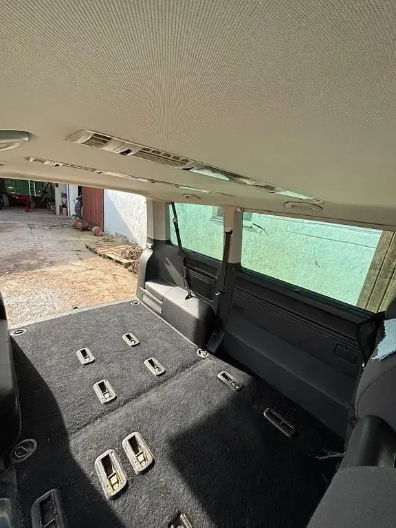 Gebraucht VW Caravelle 140 PS (102 kW) 2012 Braun Van