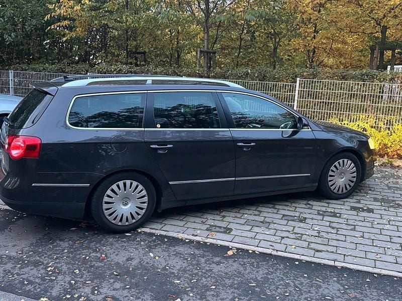 Gebraucht VW Passat 170 PS (125 kW) 2008 Braun Kombi