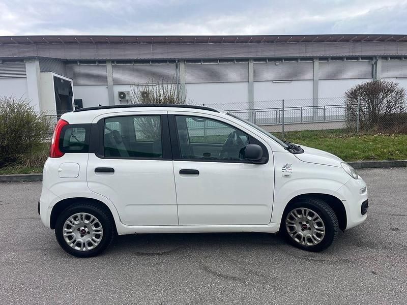 Gebraucht Fiat Panda Lounge 86 PS (63 kW) 2012 Weiß Kleinwagen
