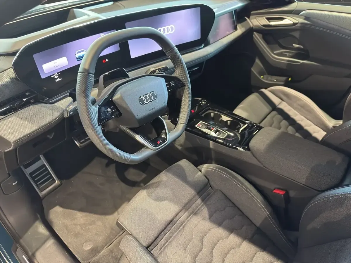 Ny Audi e-tron Sportback Ambiente 314 kW (428 HK) 2026 Blå SUV