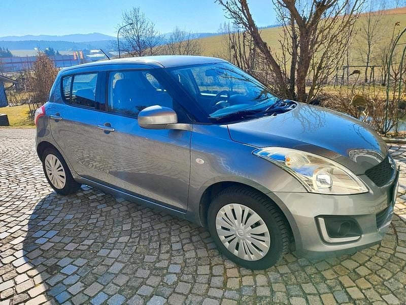 Gebraucht Suzuki Swift 94 PS (69 kW) 2015 Grau Kleinwagen