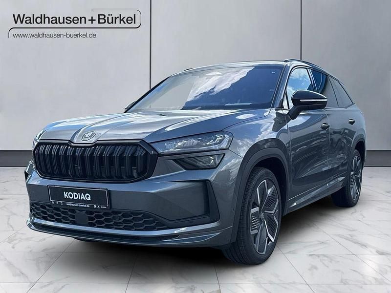Graphitegrau Neu 2025 Skoda Kodiaq SportLine SUV | 52.990 € (Teuer) - Bild 1/4