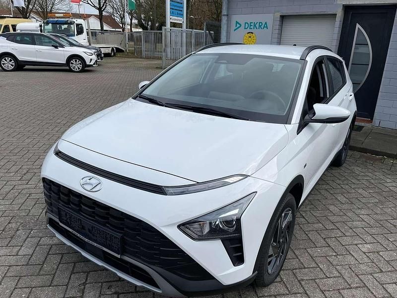Gebraucht Hyundai Bayon Comfort 101 PS (74 kW) 2024 Atlas white / sol SUV