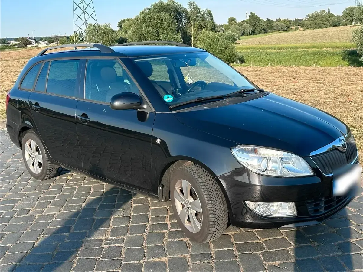 Gebraucht Skoda Fabia Fresh 105 PS (77 kW) 2014 Schwarz Kombi