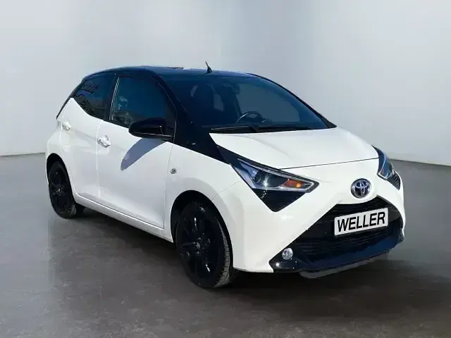 Gebraucht Toyota Aygo 72 PS (52 kW) 2021 Schneeweiß Kleinwagen