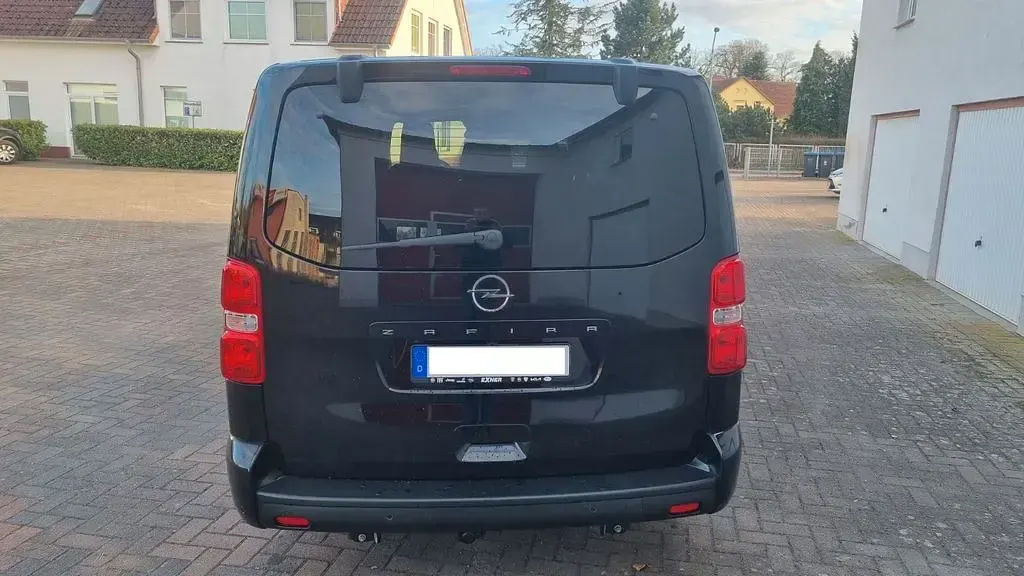 Gebraucht Opel Zafira Life 177 PS (130 kW) 2025 Schwarz Van / Kleinbus
