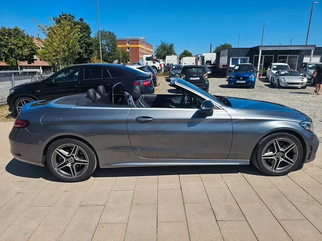 Gebraucht Mercedes C200 AMG 184 PS (135 kW) 2020 Other Cabrio