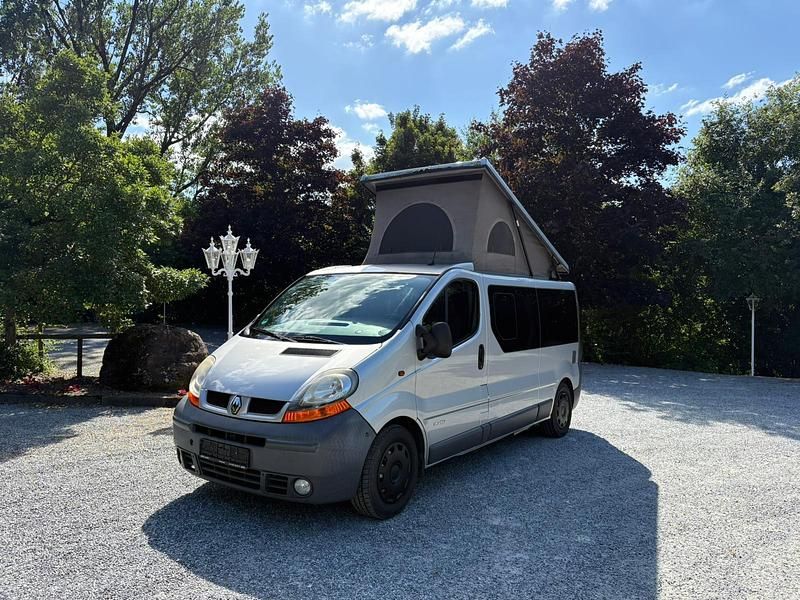 Silber Gebraucht 2006 Renault Trafic Van | 9.000 € - Bild 1/4