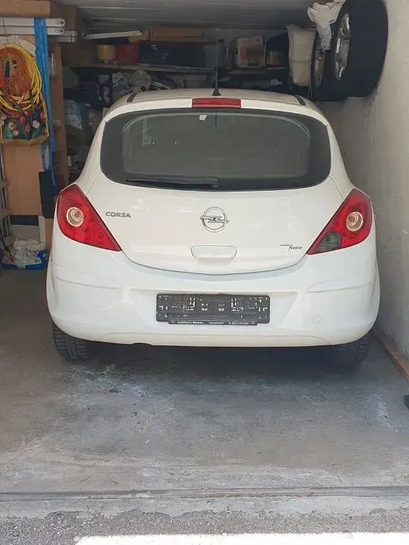 Gebraucht Opel Corsa Selection 69 PS (50 kW) 2014 Weiß Kleinwagen