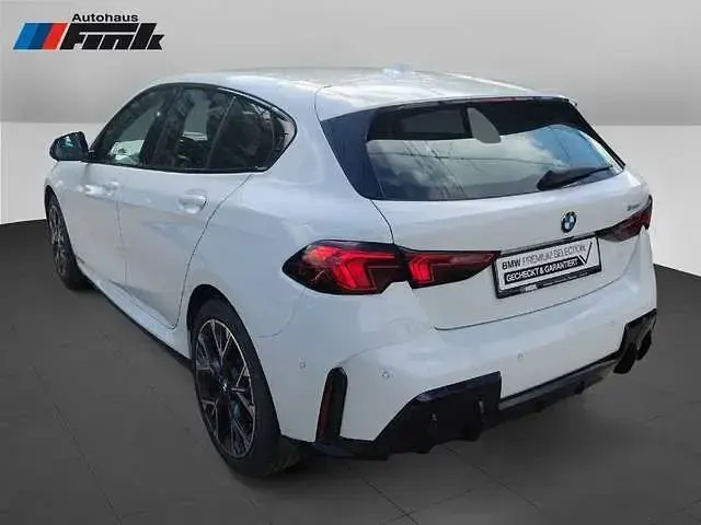 Gebraucht BMW 120 Performance 163 PS (119 kW) 2025 Alpinweiss iii Kleinwagen
