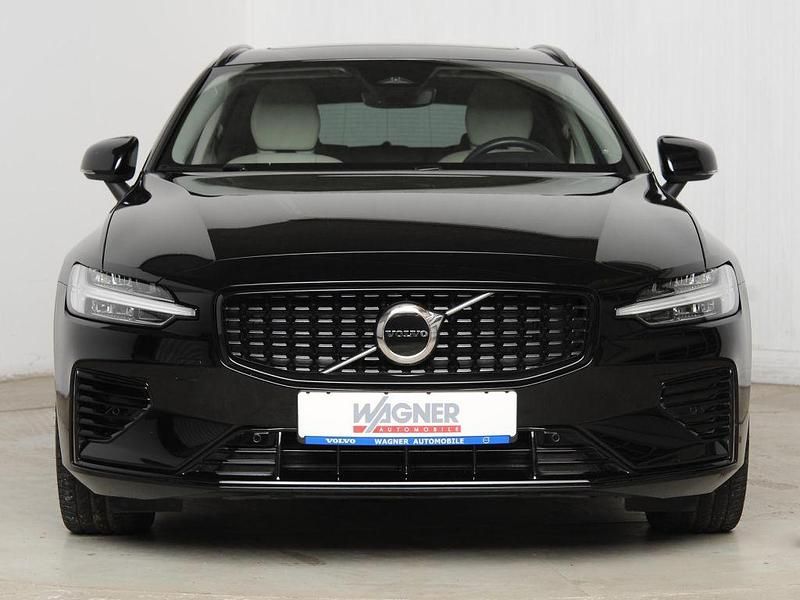 Gebraucht Volvo V60 Plus 310 PS (228 kW) 2023 Schwarz Kombi